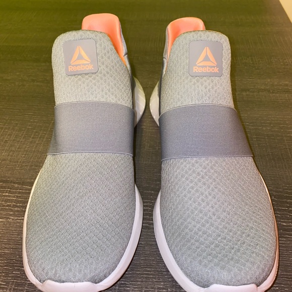 Woman’s Reebok - Picture 4 of 4